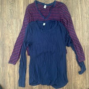 2 Old Navy long sleeve LUXE style size Large